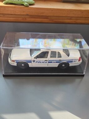 Classic Metal Works Diecast 1/24 Scale Rochester NY Police Department Car 271